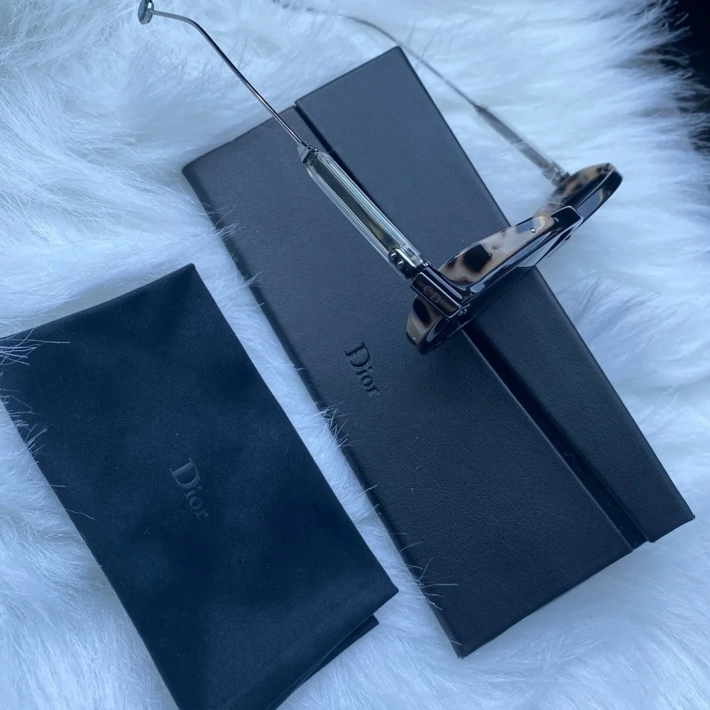 Authentic Christian Dior umbrage Sunglasses 52mm